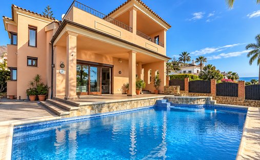 Villa à Estepona, Andalousie, Espagne 1
