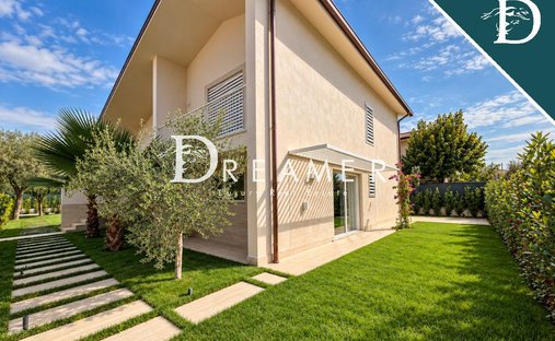 Villa in Caranna-Vaiana, Forte dei Marmi, Toskana 1