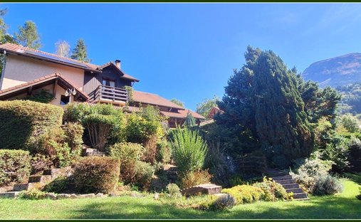 Haus in Revel, Auvergne-Rhone-Alpen, Frankreich 1