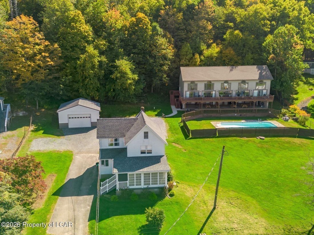 House in Harveys Lake, Pennsylvania, United States 1 - 19076261