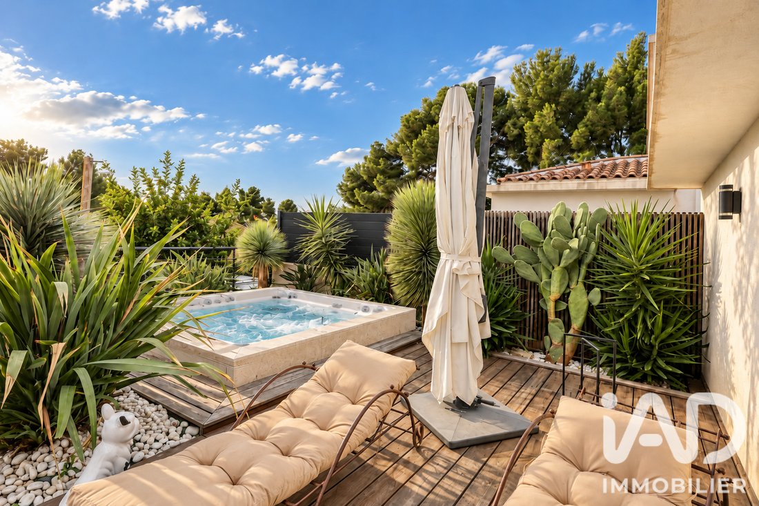 House in Saint-Cyr-sur-Mer, Provence-Alpes-Côte d'Azur, France 3 - 19078273