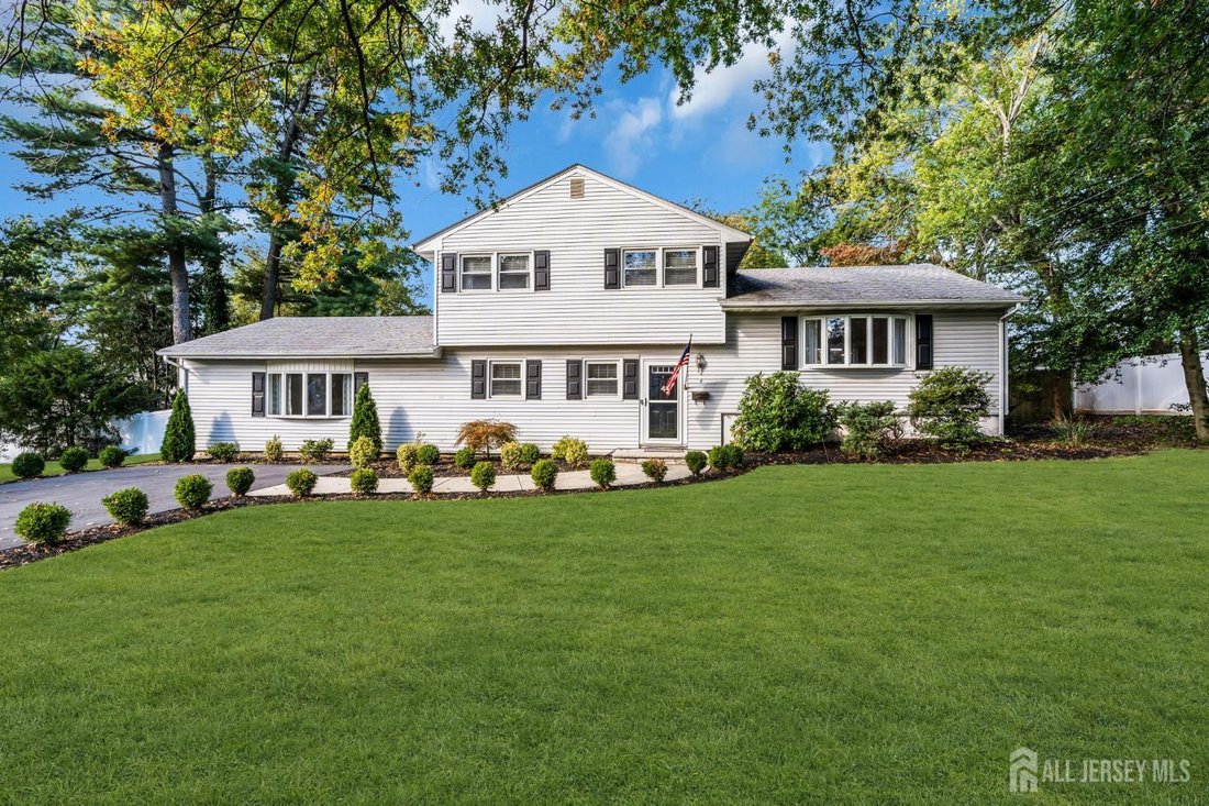 Casa a East Brunswick, New Jersey, Stati Uniti 1 - 19079772