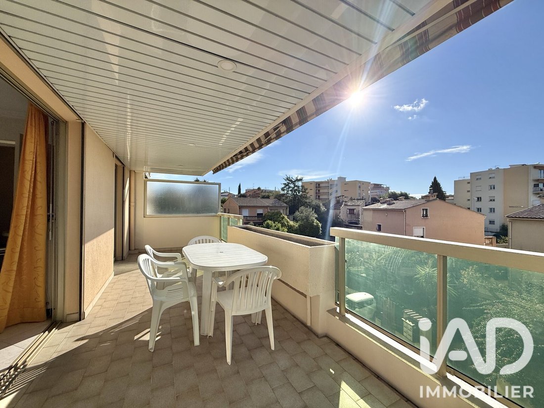 Apartment in Saint-Laurent-du-Var, Provence-Alpes-Côte d'Azur, France 2 - 19078269