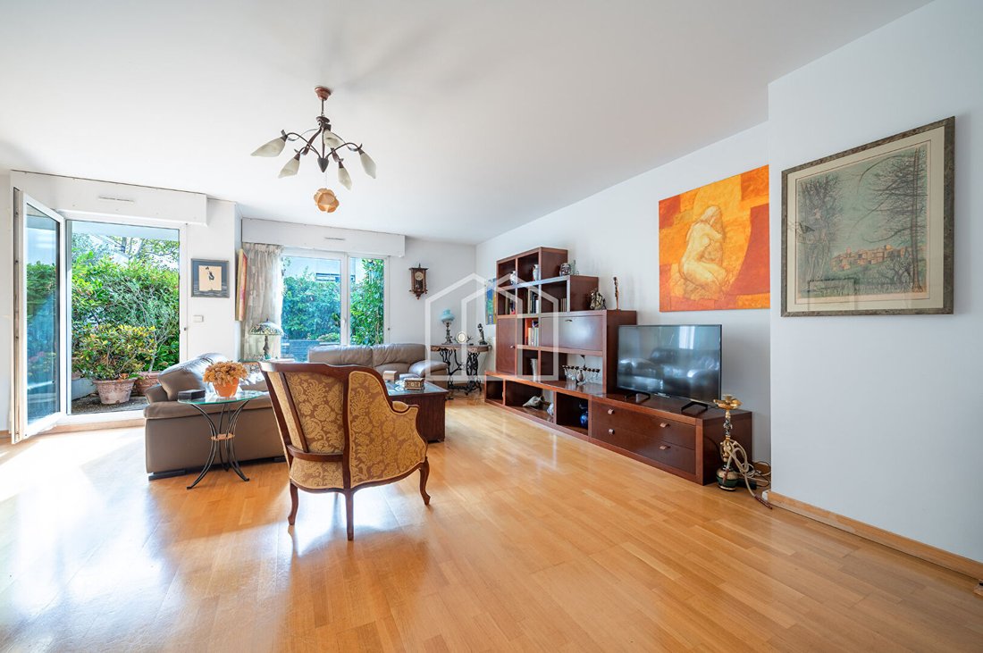 Apartamento en Meseta Oeste, Suresnes, Francia 3 - 19079347