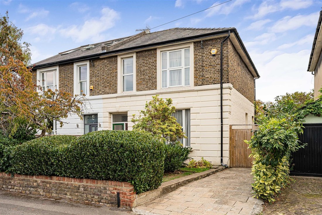 Maison à Kingston Upon Thames, Borough Royal de Kingston upon Thames, Angleterre 1 - 19077011