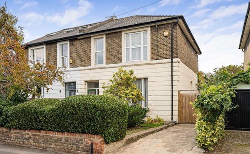 Casa a Kingston Upon Thames, Borough Reale di Kingston upon Thames, Inghilterra 1