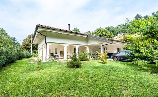 Villa in Cavoretto, Turin, Italy 1