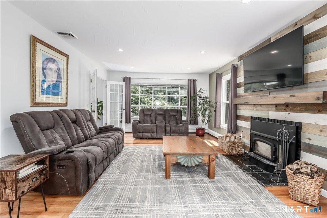 House in Brookfield, Connecticut, United States 2 - 19077122