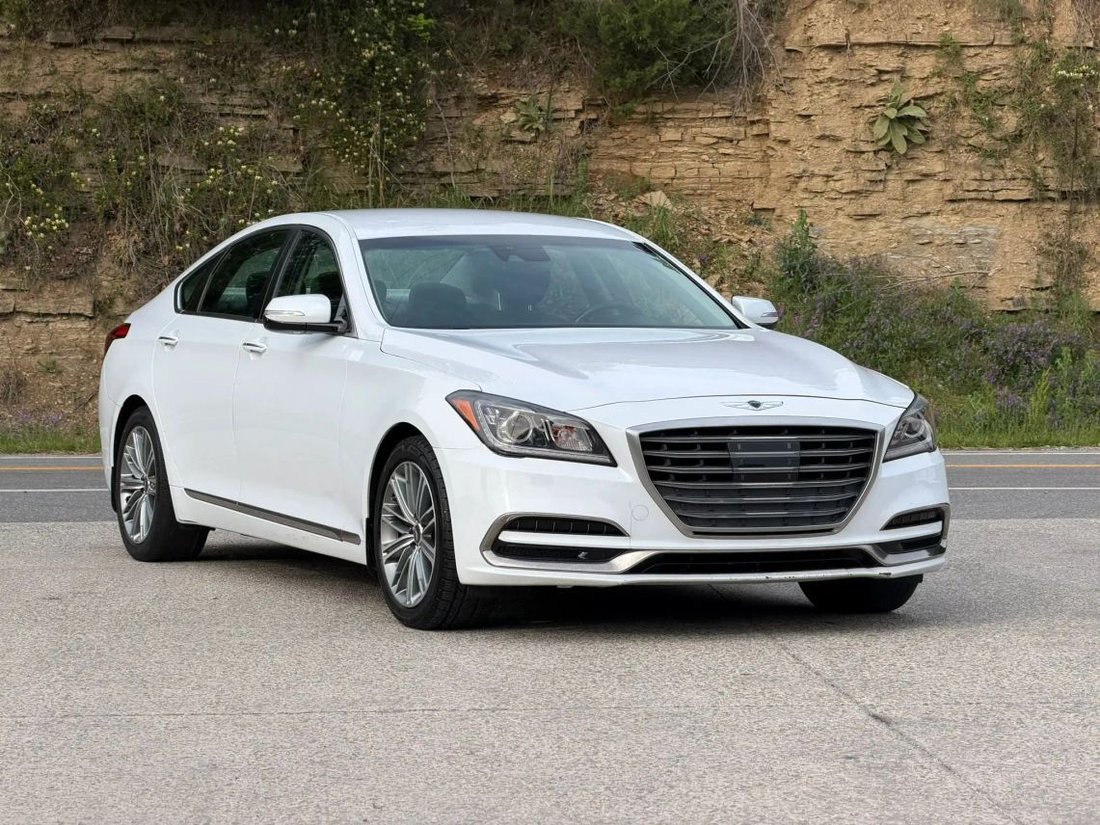 Sedan in Woodbury, TN, United States 1 - 19081586