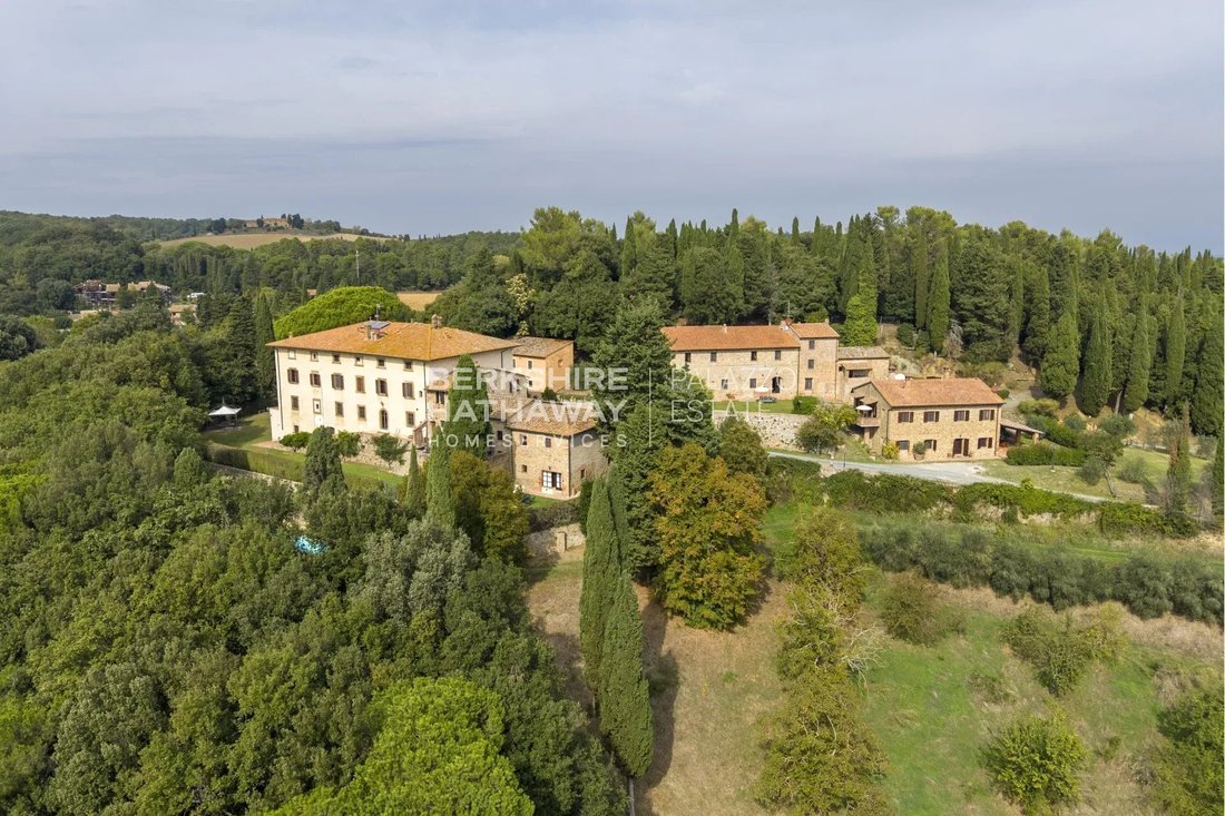 Estate in Gambassi Terme, Tuscany, Italy 1 - 19079502