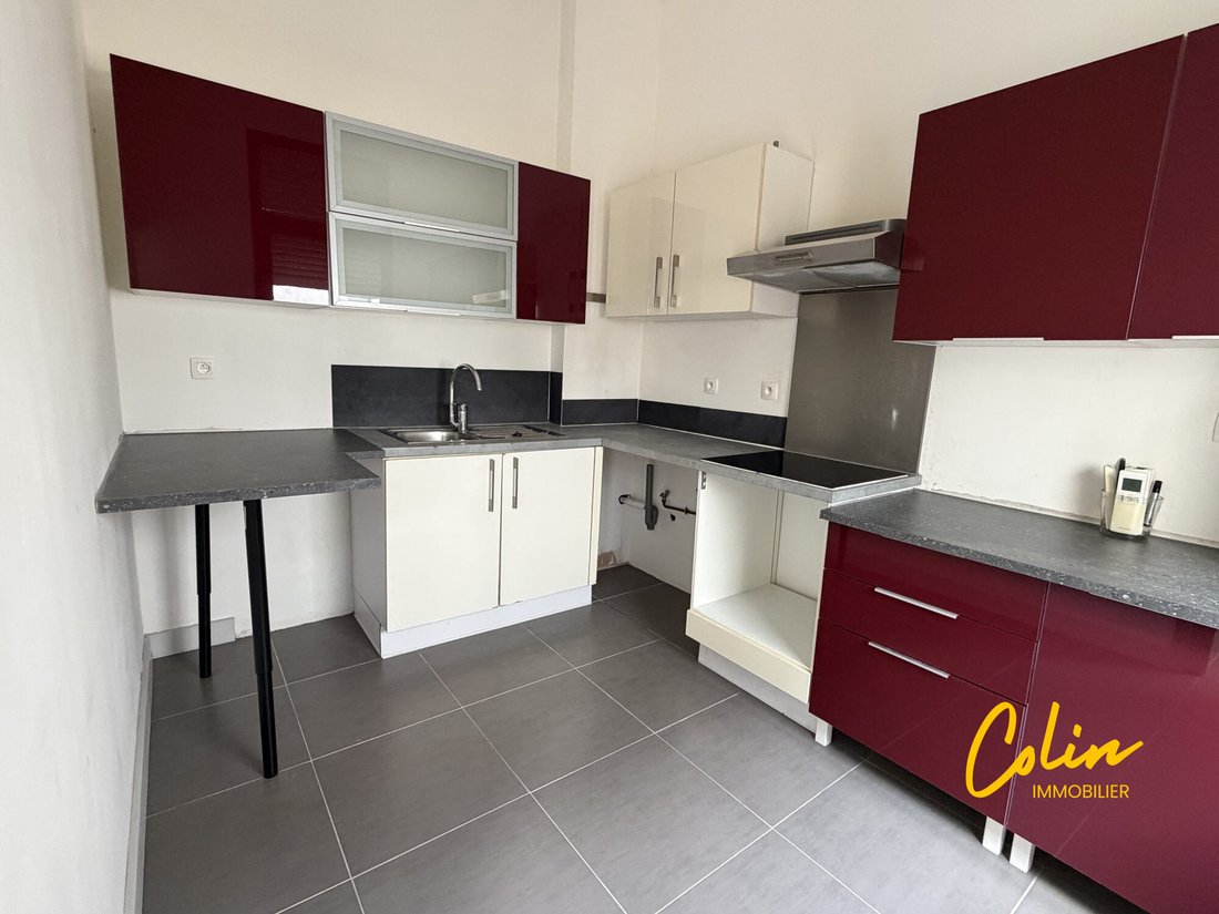 Apartment in Castellane, 6e Arrondissement, Marseille 5 - 19076608