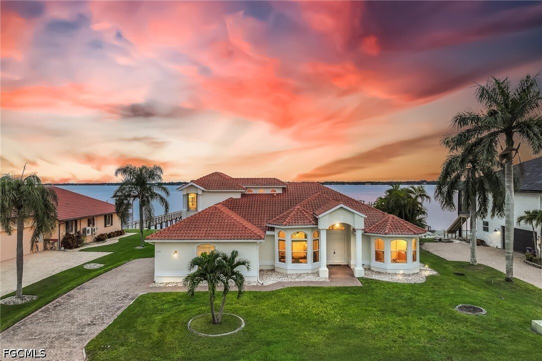 House in North Fort Myers, Florida, United States 1 - 19082222