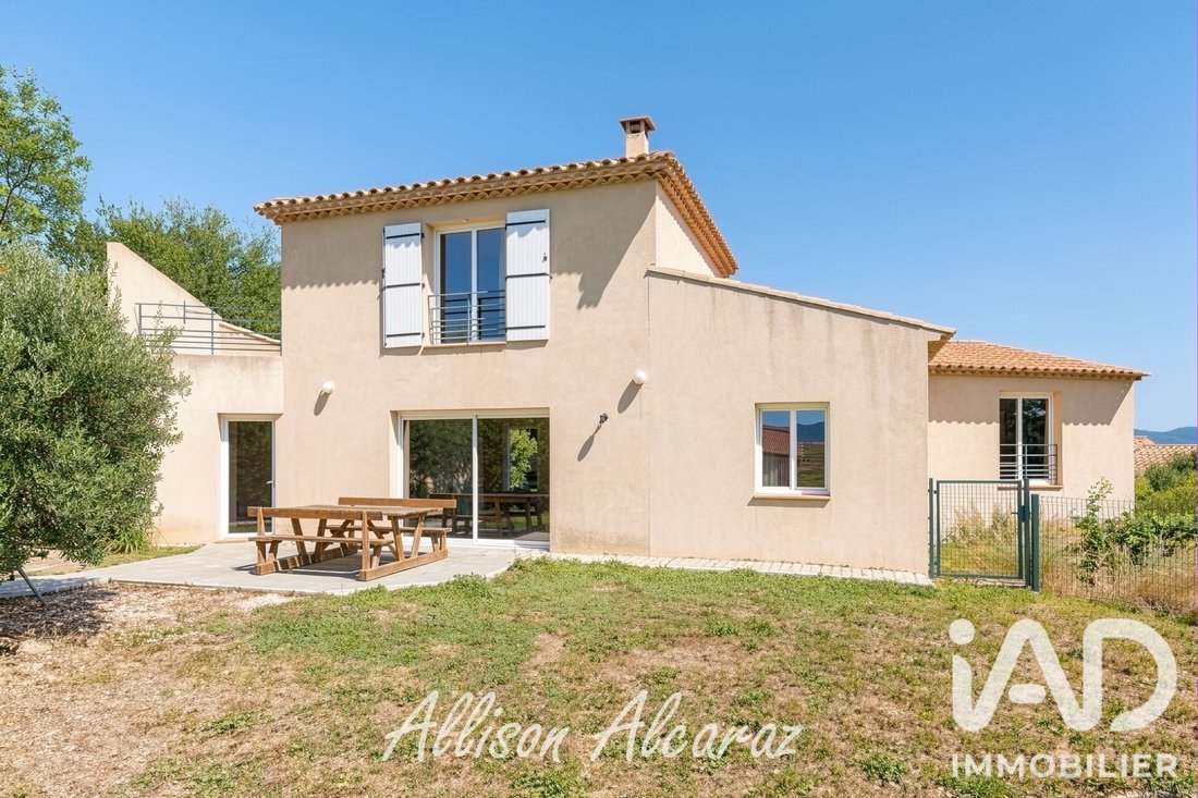 Casa en Pierrefeu-du-Var, Provenza-Alpes-Costa Azul, Francia 4 - 19078313