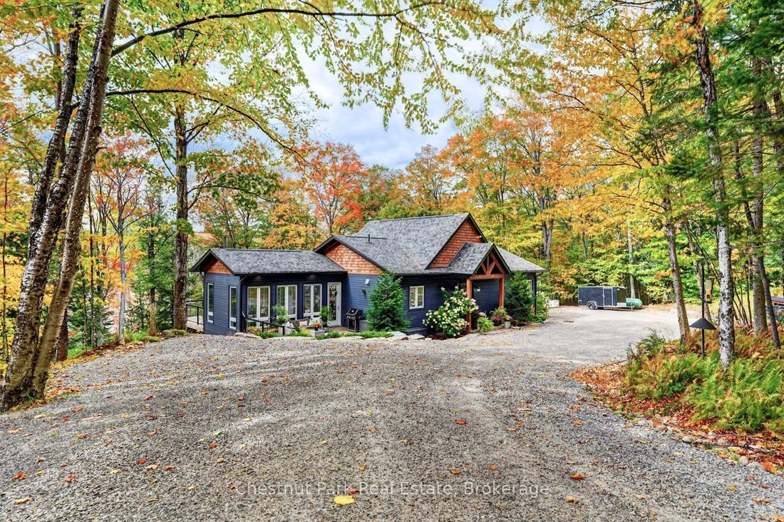 House in Lake of Bays, Ontario, Canada 5 - 19083103