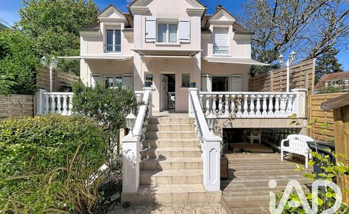 House in Le Chesnay, Le Chesnay-Rocquencourt, France 1