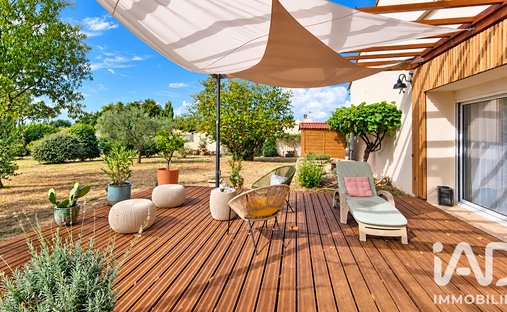 House in Saint-Ciers-sur-Gironde, Nouvelle-Aquitaine, France 1