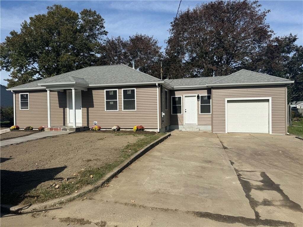 Casa a Tiverton, Rhode Island, Stati Uniti 2 - 19080805