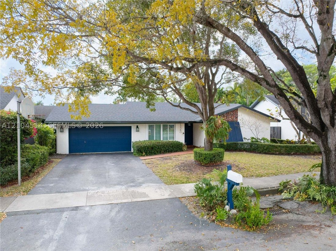 House in West Miami, Florida, United States 1 - 19080894