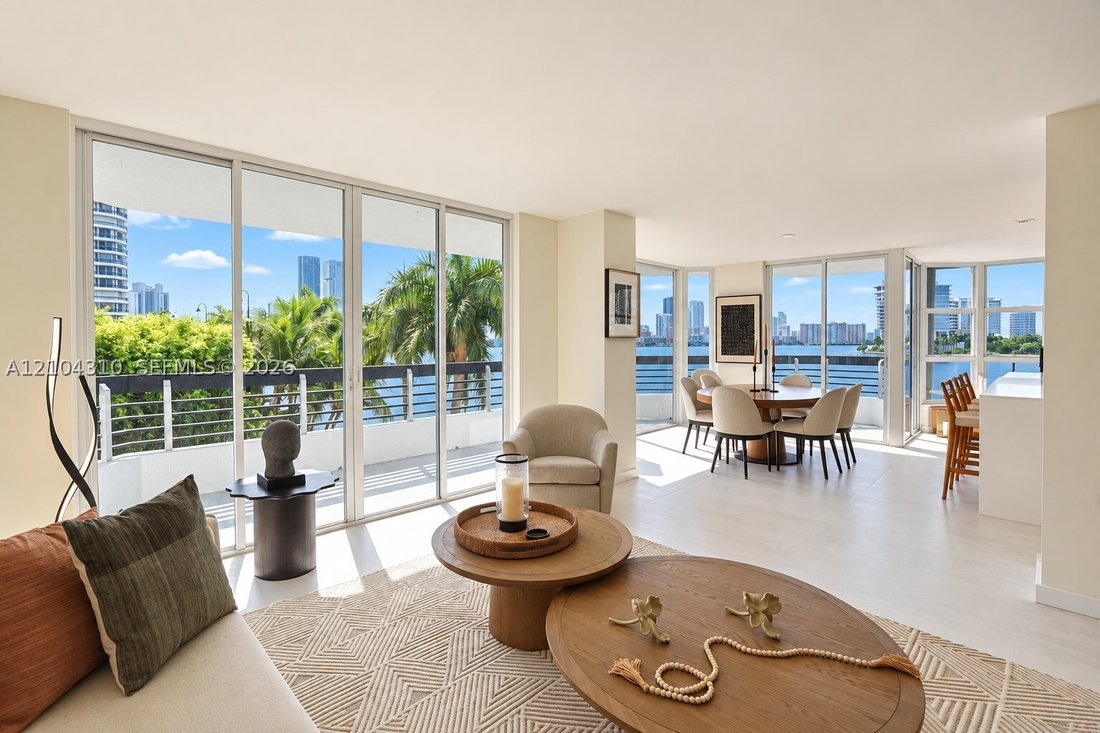 Condominio en Aventura, Florida, Estados Unidos 1 - 19080086