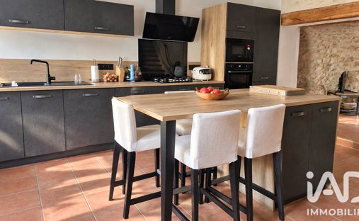 House in Soignolles, Mery-sur-Oise, France 1