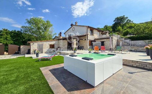 Villa en Cagli, Marcas, Italia 1