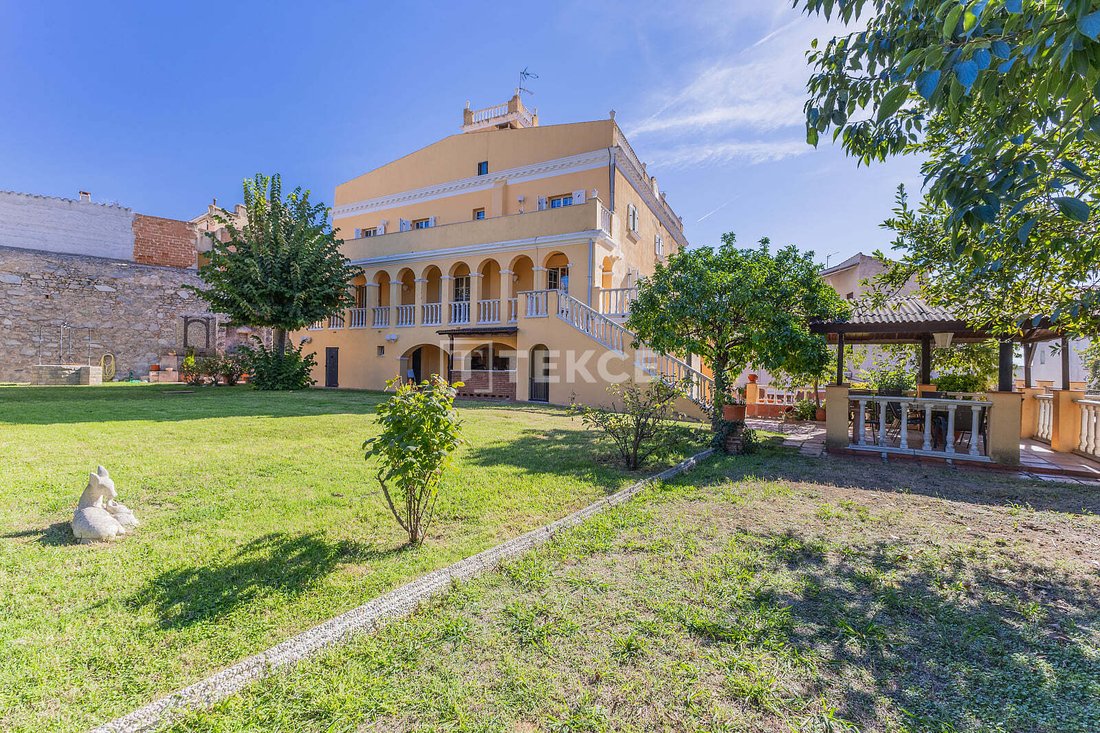 Villa in Teia, Catalonia, Spain 2 - 19080842