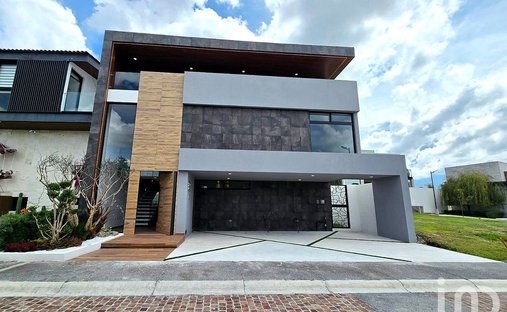 House in Lomas de Angelópolis, Puebla, Mexico 1