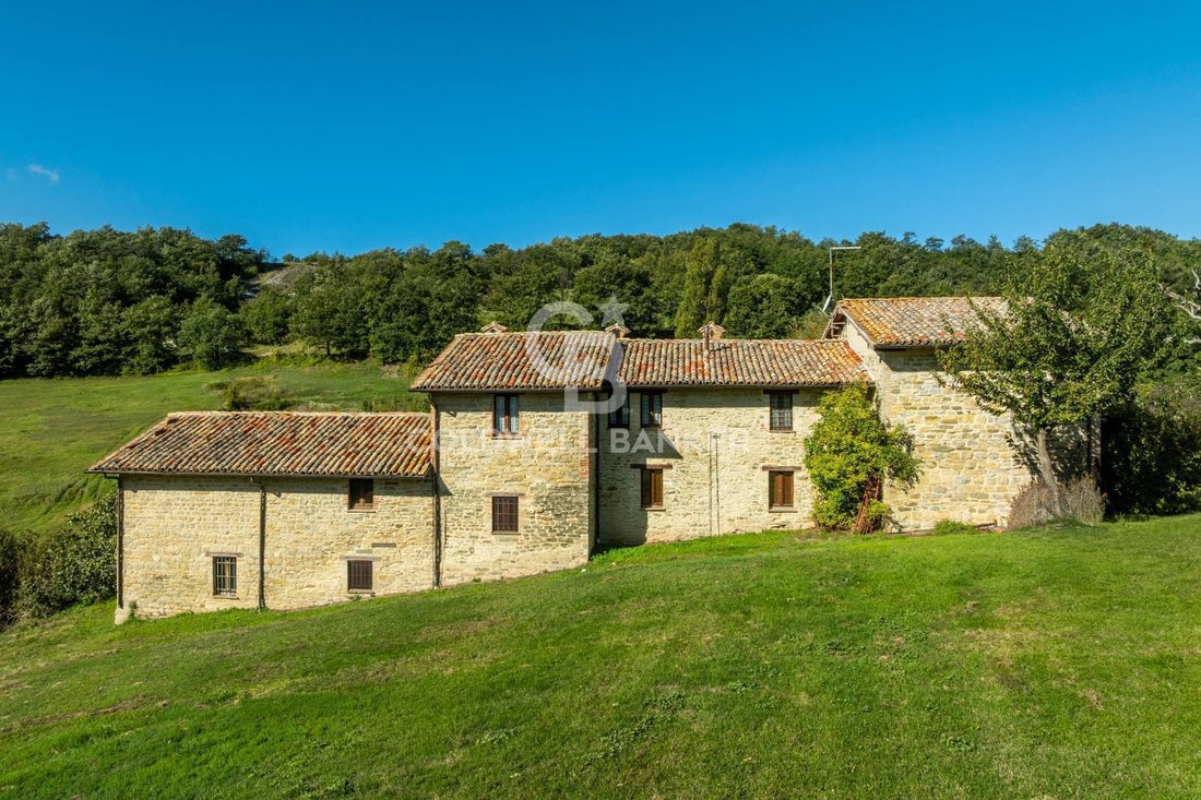 Casa di campagna a Gubbio, Umbria, Italia 4 - 19076212
