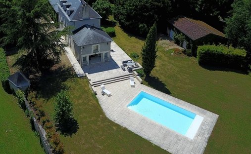 Haus in Avanton, Neu-Aquitanien, Frankreich 1