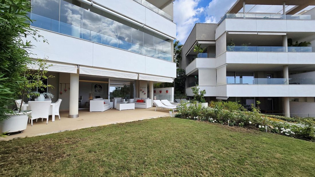 Apartment in Benahavis, Andalusia, Spain 2 - 19079465