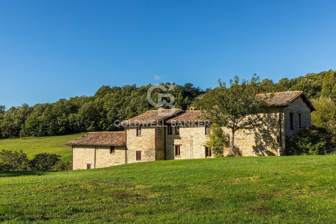 Casa di campagna a Gubbio, Umbria, Italia 5 - 19076212