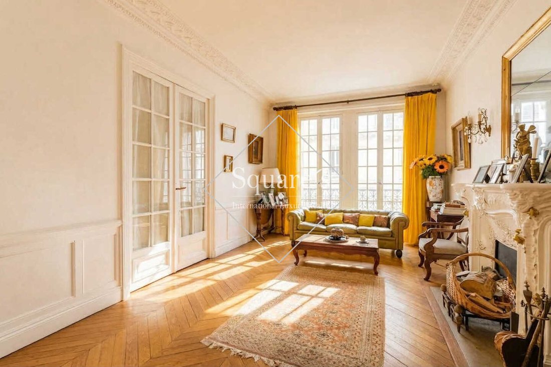Appartamento a Elysées-Madeleine, Paris 8e Arrondissement, Parigi 2 - 19084934