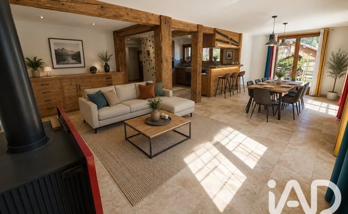 Haus in La Trinité, Auvergne-Rhone-Alpen, Frankreich 1