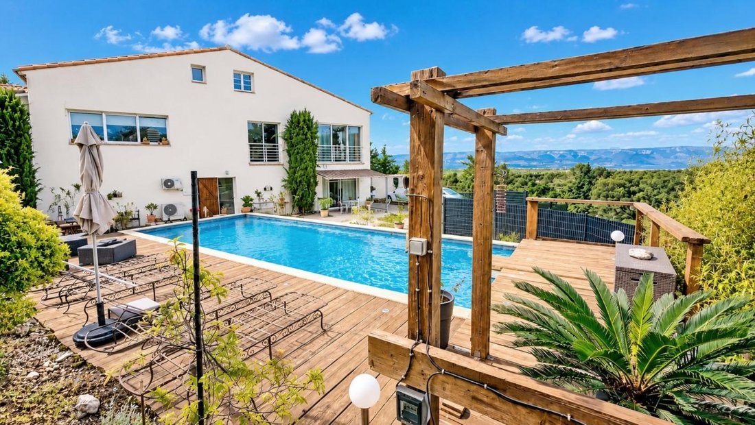 House in Vernègues, Provence-Alpes-Côte d'Azur, France 2 - 19079386