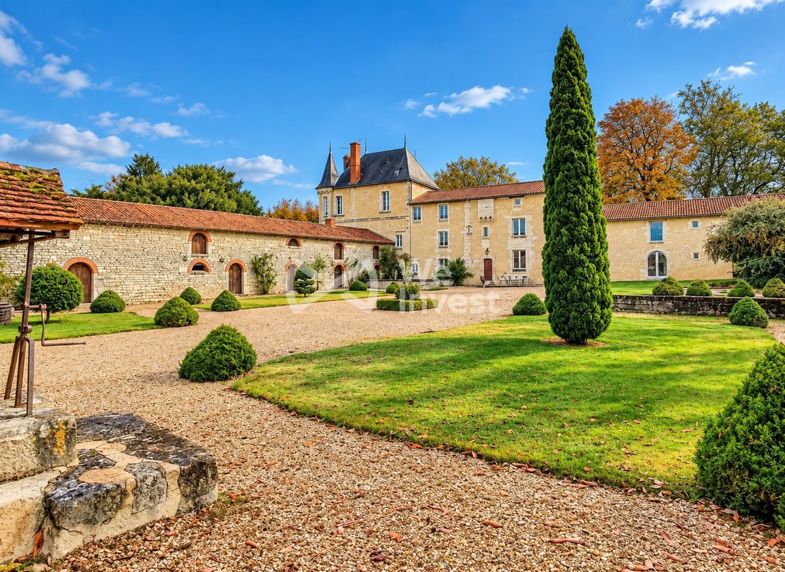 Tenuta a Faye-la-Vineuse, Centro-Val della Loira, Francia 5 - 19076695