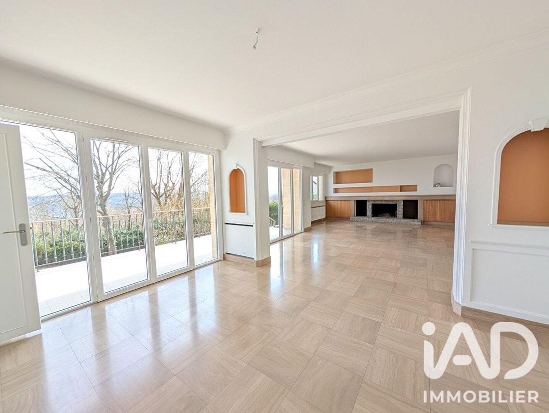 House in Mareil-Marly, Ile-de-France, France 3 - 19078350