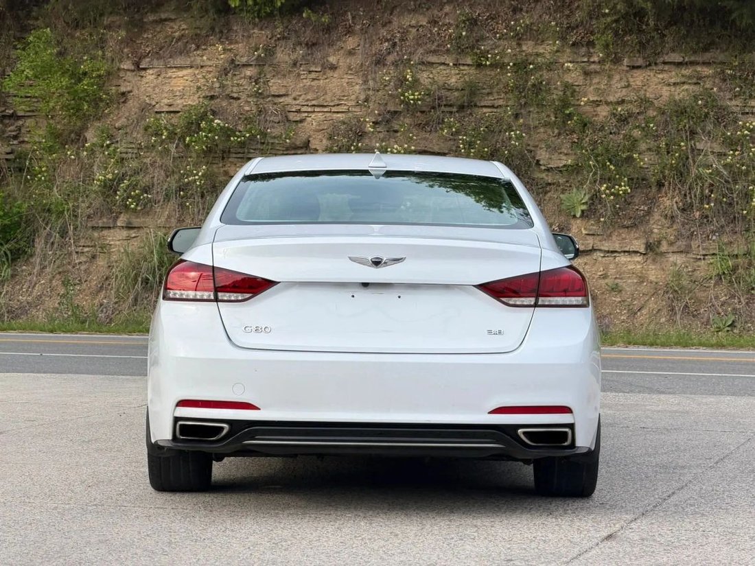 Sedan in Woodbury, TN, United States 5 - 19081586