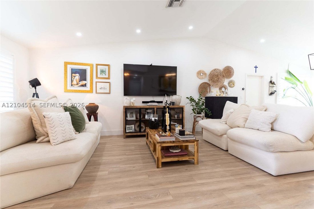 House in West Miami, Florida, United States 3 - 19080894