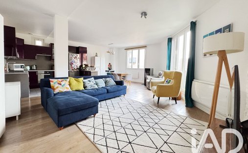 Apartment in Chemins des Vignes, Issy-les-Moulineaux, France 1