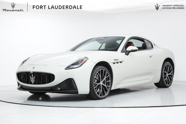 Coupe in Fort Lauderdale, FL, United States 1 - 19077546
