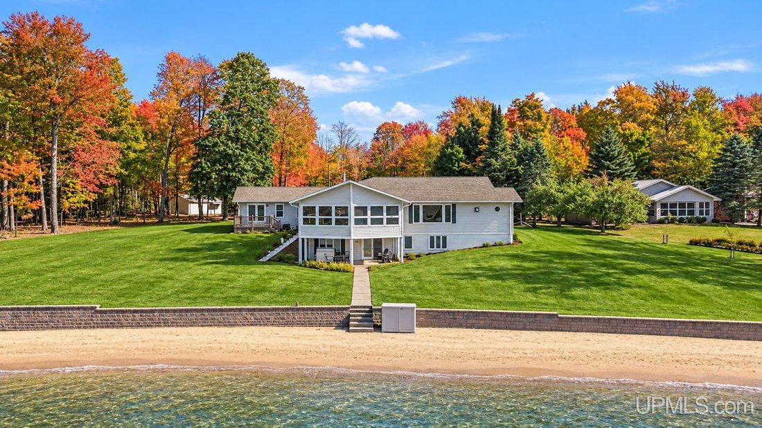Casa a Munising, Michigan, Stati Uniti 1 - 19083765