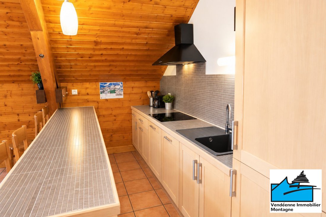 Chalet in Oz, Auvergne-Rhône-Alpes, France 3 - 19076671