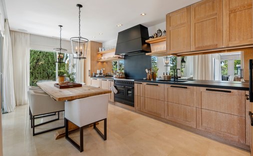 Wohnung in Marbella, Andalusien, Spanien 1