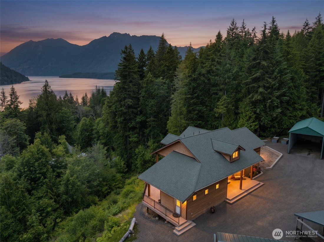 Casa a Hoodsport, Washington, Stati Uniti 1 - 18215802