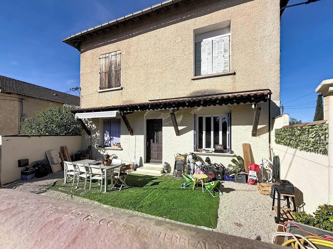Altro a Secteur Ouest, Pernes-les-Fontaines, Francia 1 - 19078138