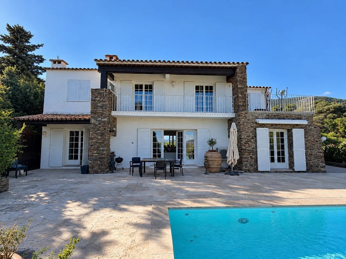Maison à Nord, Cavalaire-sur-Mer, France 2 - 19084588