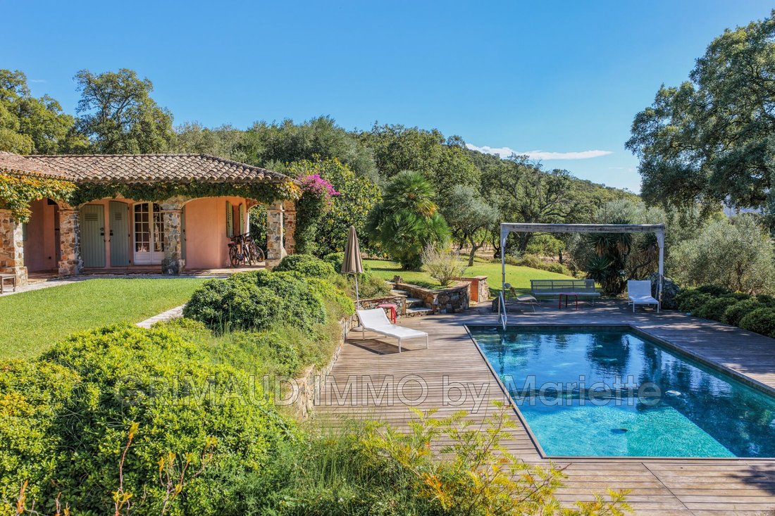 Villa in Le Plan-de-la-Tour, Provence-Alpes-Côte d'Azur, Frankreich 3 - 19077577