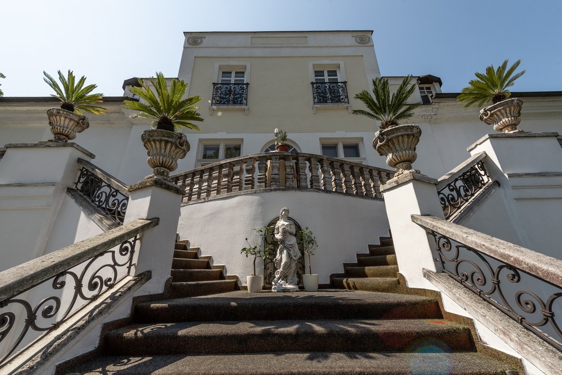 Château à Čereňany, Région de Trenčín, Slovaquie 2 - 19077774