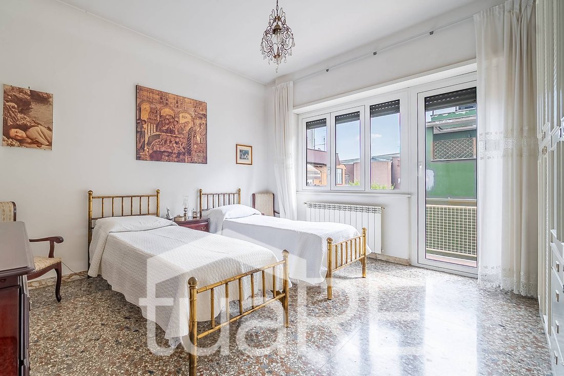 Apartment in Gianicolense, Rome, Lazio 3 - 19076225