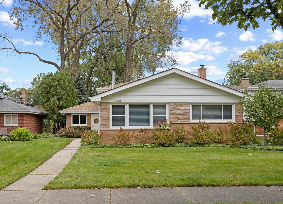 House in Glenview, Illinois, United States 1 - 19083079